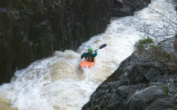 Canoing Ireland skills training course for kayakers